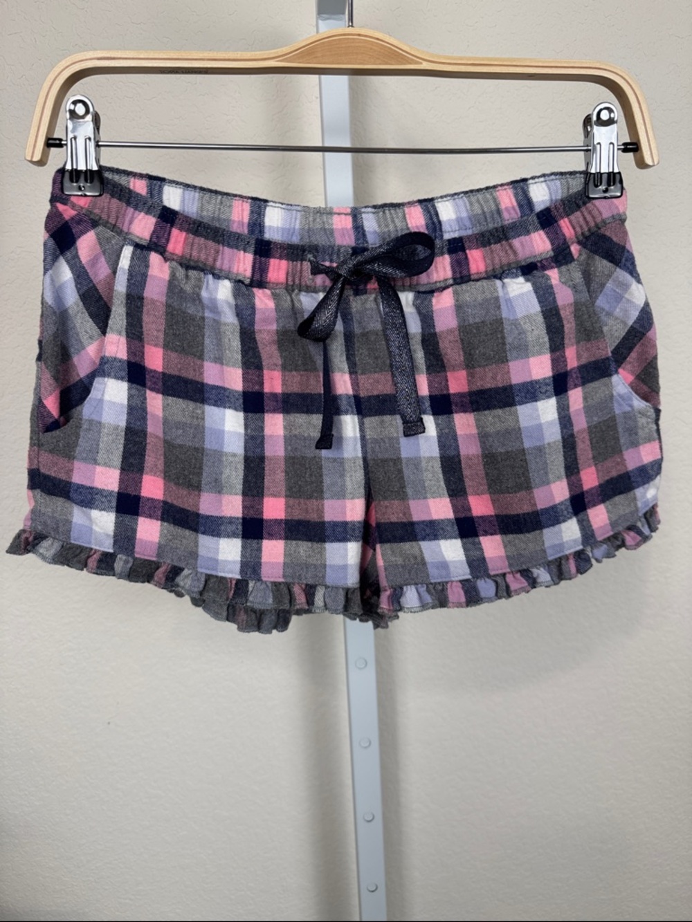Jasmine & Ginger Women’s Size XS Lavender Plaid Flannel Ruffle Trim Sleep Shorts